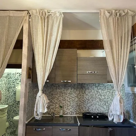 Venice Guest House 3*